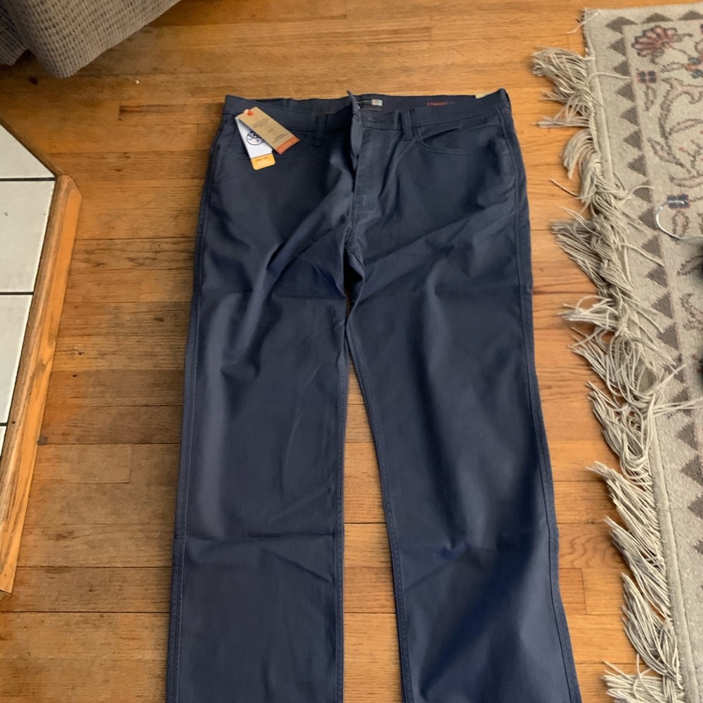 Men’s never worn Dockers